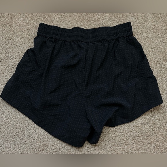 Fabletics Ribstop Short - Picture 2 of 5